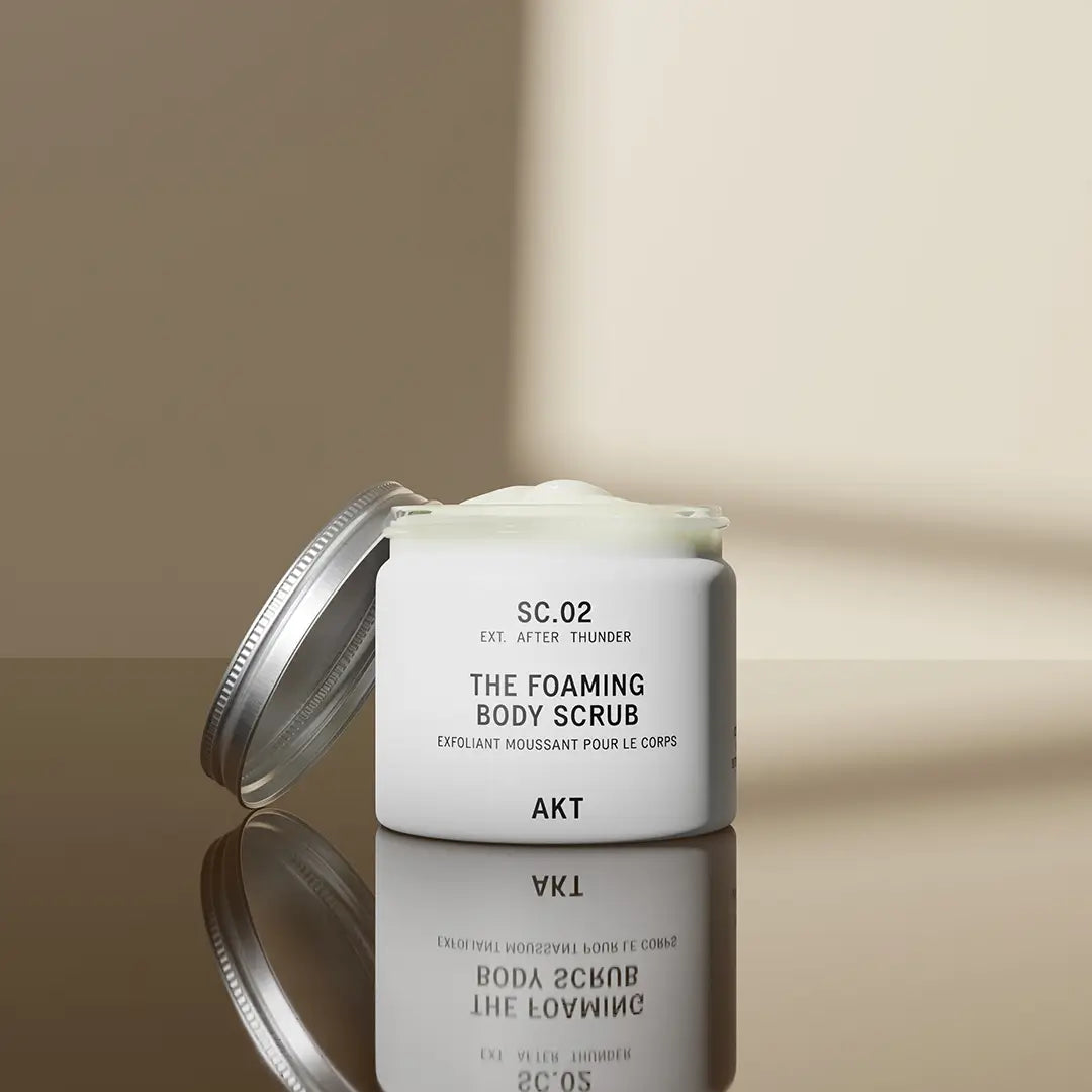 AKT Foaming Body Scrub
